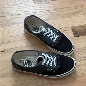 Women’s size 7 Vans off the Wall